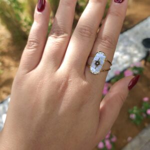 Oval shape pearl ring