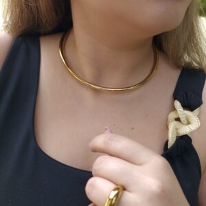 Trendy necklace in gold
