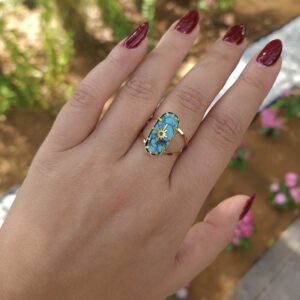 Oval turquoise ring