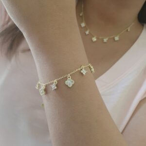 Flower bracelet