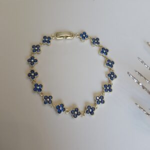 Sapphire blue flowers bracelet
