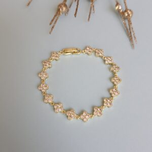 White flowers bracelet